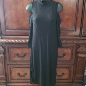 Ribbed Cold-Shoulder Dress